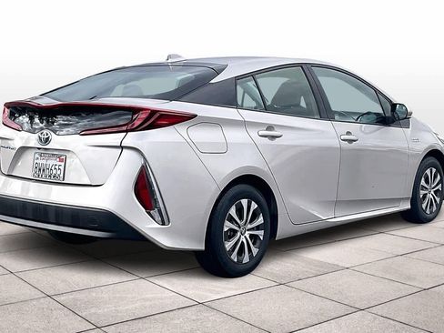 Used 2021 Toyota Prius Prime LE image 15