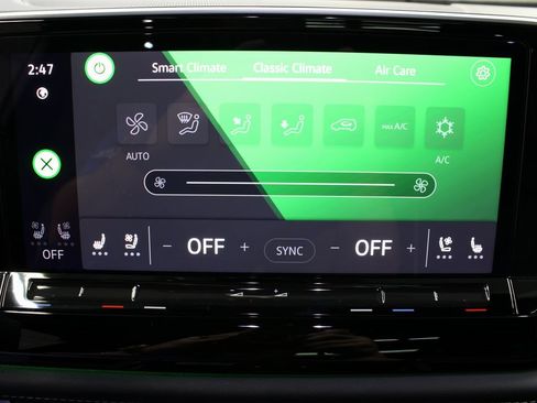 Used 2024 Volkswagen Atlas Cross Sport SEL Premium R-Line image 20