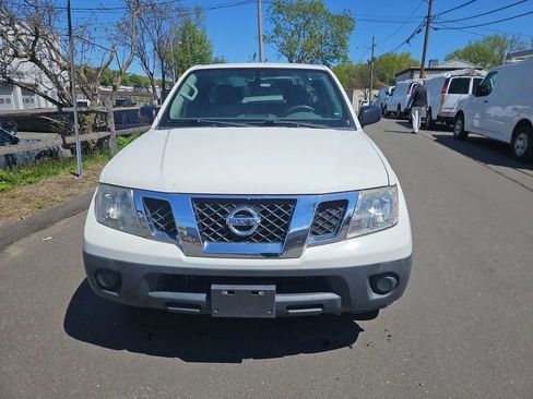 Used 2018 Nissan Frontier S RWD image 2