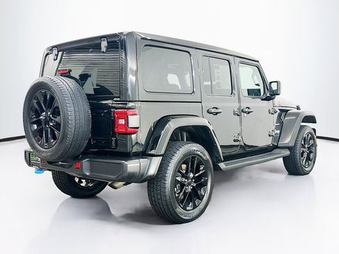 Used 2023 Jeep Wrangler Sahara w/ Cold Weather Group image 9