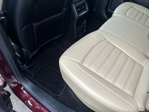 Used 2018 Ford Edge SEL w/ Equipment Group 201A FWD image 33