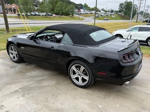 Used 2013 Ford Mustang GT Premium w/ Security Pkg RWD image 9