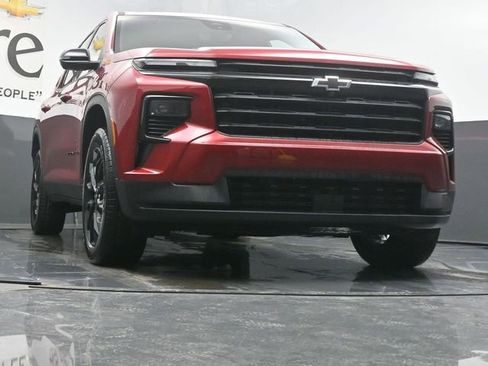 New 2026 Chevrolet Traverse LT w/ Midnight/Sport Edition image 3