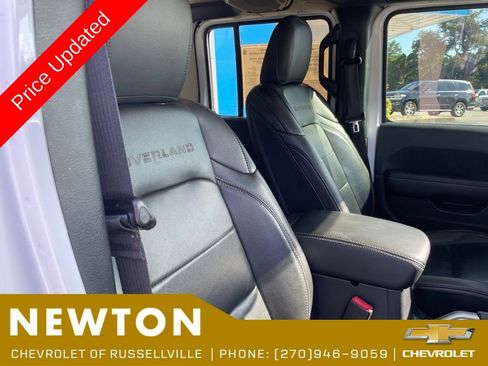 Used 2020 Jeep Gladiator Overland AWD/4WD image 21