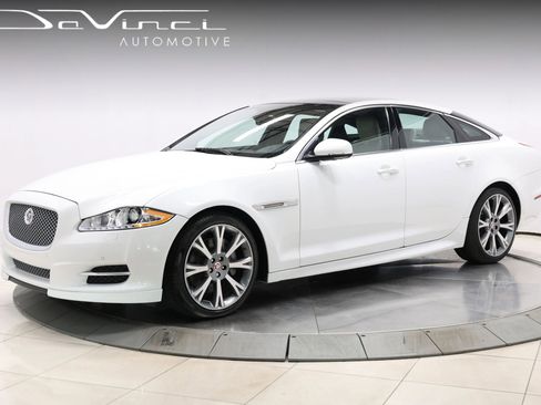 Used 2015 Jaguar XJ image 1