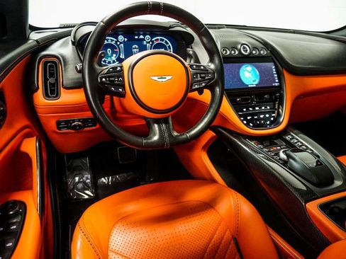 Used 2021 Aston Martin DBX AWD/4WD image 13