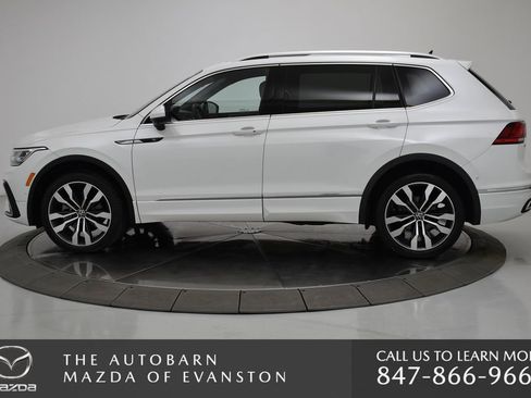 Used 2022 Volkswagen Tiguan SEL R-Line image 16