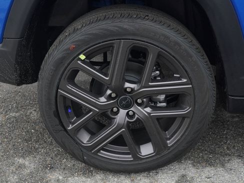 New 2026 Jeep Compass Limited image 29