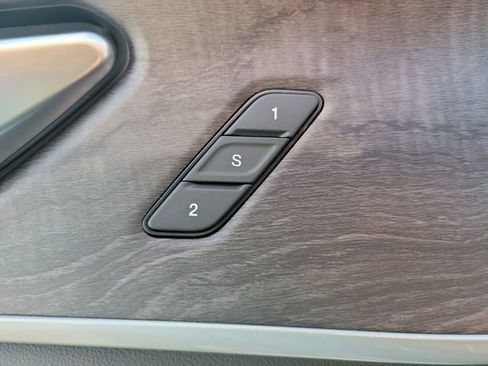 Used 2023 Jeep Grand Cherokee 4WD 4xe w/ Luxury Tech Group II image 21