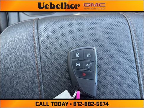 Used 2024 GMC Sierra 1500 AT4 w/ Technology Package image 35
