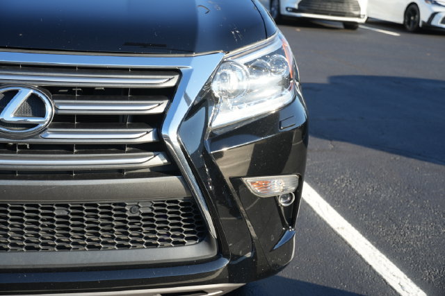 Used 2018 Lexus GX 460 Premium w/ Premium Package AWD/4WD image 6
