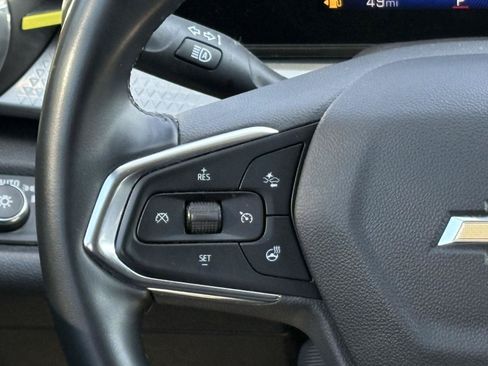 Used 2025 Chevrolet Trax LT w/ Driver Confidence Package FWD image 9