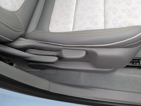 Used 2023 Chevrolet Bolt EUV Premier w/ Sun & Sound Package FWD image 25
