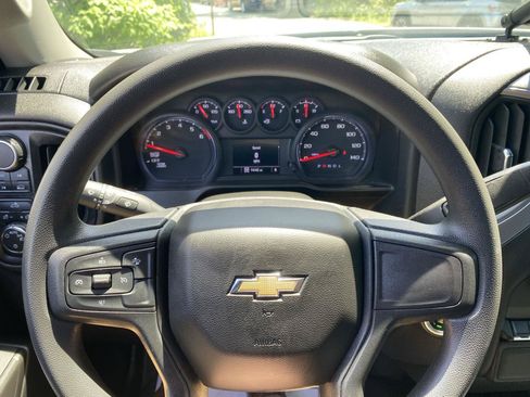 Used 2023 Chevrolet Silverado 1500 Custom AWD/4WD image 26