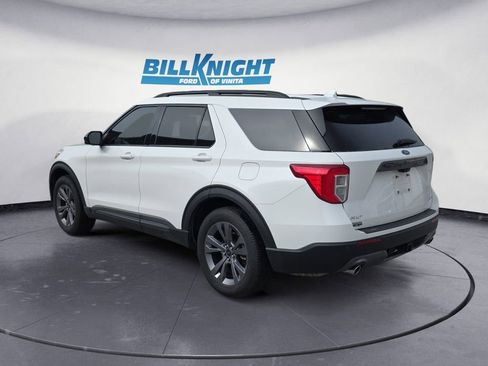 Used 2022 Ford Explorer XLT w/ Equipment Group 202A AWD/4WD image 3
