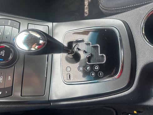 Used 2011 Hyundai Genesis 2.0T image 27