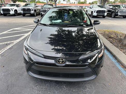 Used 2024 Toyota Corolla LE FWD image 3