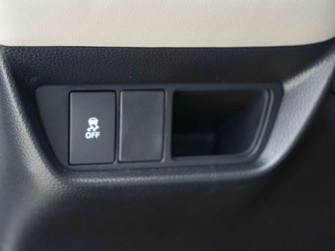 Used 2026 Honda HR-V LX image 39