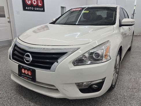 Used 2013 Nissan Altima 3.5 SL FWD image 9