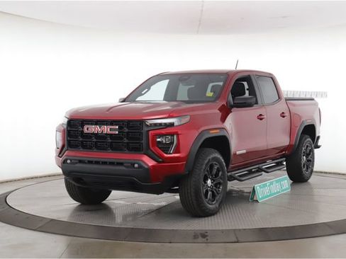 Used 2023 GMC Canyon Elevation w/ Elevation Premium Package AWD/4WD image 10