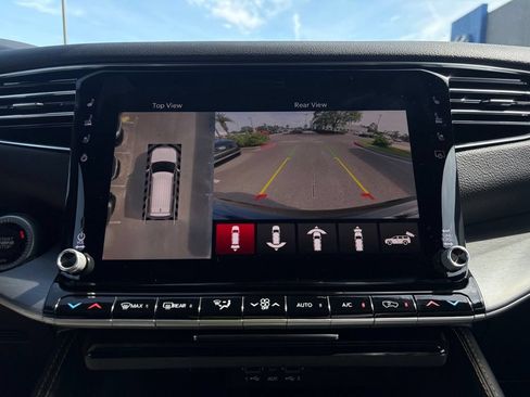 New 2026 Jeep Grand Wagoneer 4WD image 25