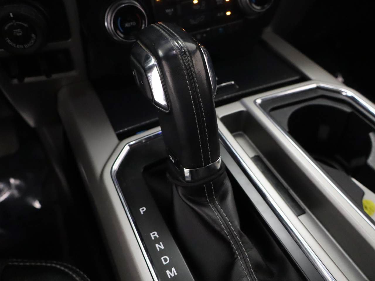Used 2018 Ford F150 Lariat w/ Equipment Group 501A Mid AWD/4WD image 9