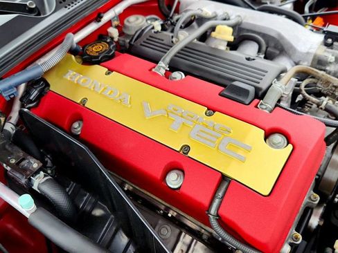 Used 2005 Honda S2000 image 30