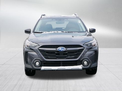 Used 2023 Subaru Outback Limited image 2