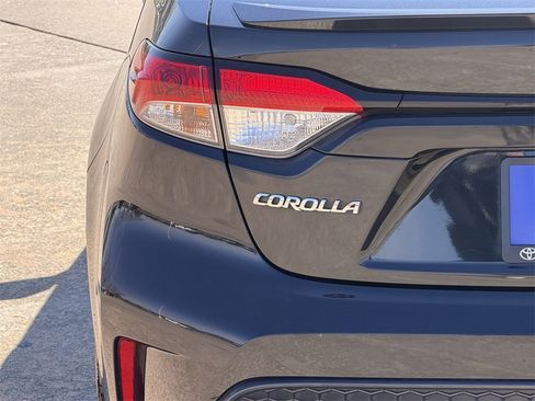 Used 2022 Toyota Corolla SE image 10