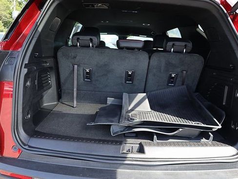 Used 2024 Chevrolet Traverse Z71 image 44