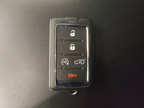 Used 2021 Jeep Grand Cherokee L Laredo w/ Luxury Tech Group I image 32