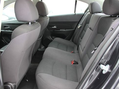 Used 2014 Chevrolet Cruze LT image 29