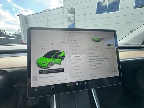 Used 2020 Tesla Model Y Long Range AWD/4WD image 8