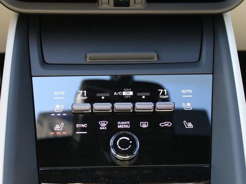 New 2025 Porsche Macan 4S Electric image 25