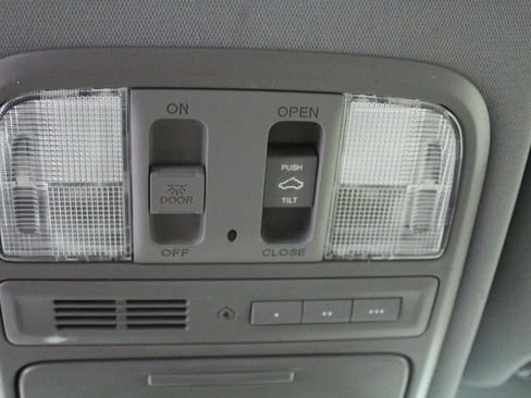 Used 2015 Honda Pilot EX-L image 13