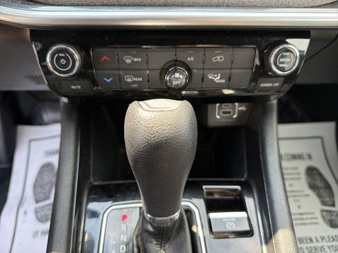 Used 2024 Jeep Compass Sport AWD/4WD image 21