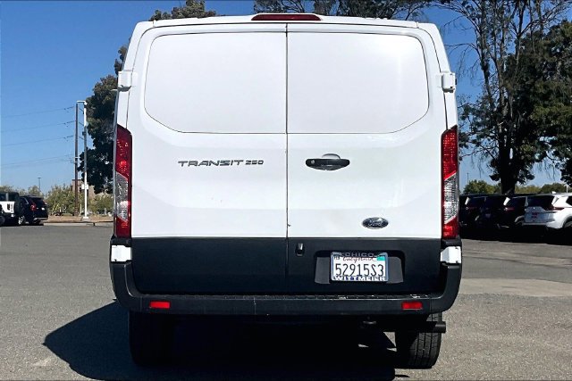 Used 2020 Ford Transit 250 Low Roof w/ Exterior Upgrade Package RWD image 4