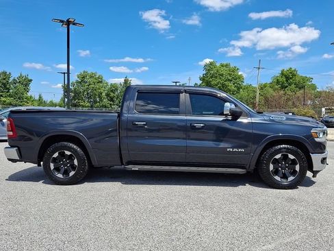 Used 2019 RAM 1500 Laramie AWD/4WD image 10