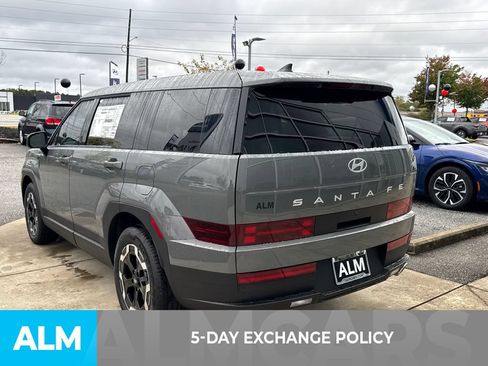 Used 2026 Hyundai Santa Fe SE FWD image 3
