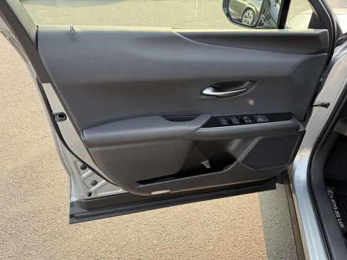 Used 2024 Lexus UX 250h F Sport AWD/4WD image 12