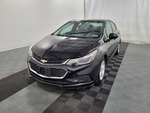 Used 2018 Chevrolet Cruze LT FWD image 15