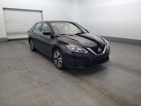 Used 2019 Nissan Sentra SV w/ Special Edition Package FWD image 13