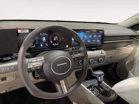 New 2026 Hyundai Kona SE image 18