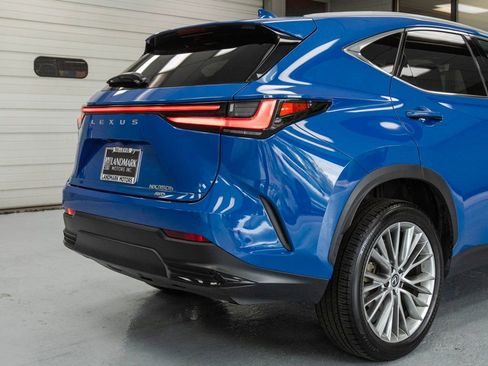 Used 2024 Lexus NX 300h AWD w/ Luxury Package image 37