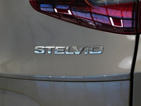 Used 2019 Alfa Romeo Stelvio Ti Sport w/ Quick Order Package 22S Sport image 85