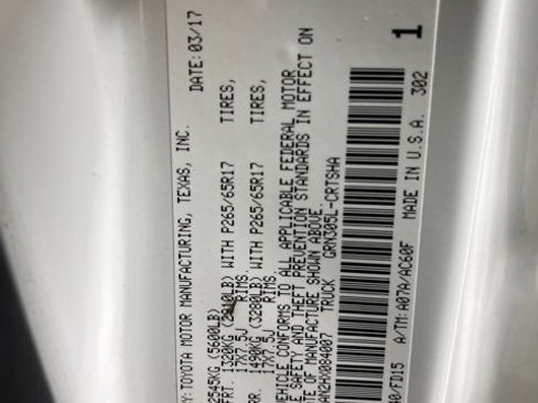 Used 2017 Toyota Tacoma TRD Sport w/ Tow Package (A/T) image 24