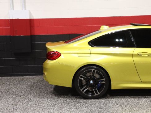 Used 2019 BMW M4 Coupe w/ Executive Package RWD image 6