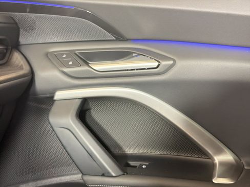 Used 2025 Audi Q5 Premium w/ Convenience Package image 24