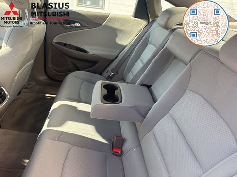 Used 2018 Chevrolet Malibu Hybrid FWD image 31