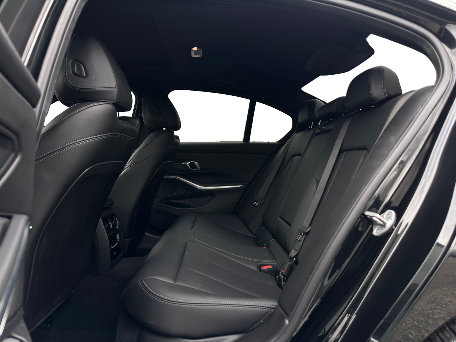 Used 2020 INFINITI Q50 Luxe w/ Cargo Package RWD image 13
